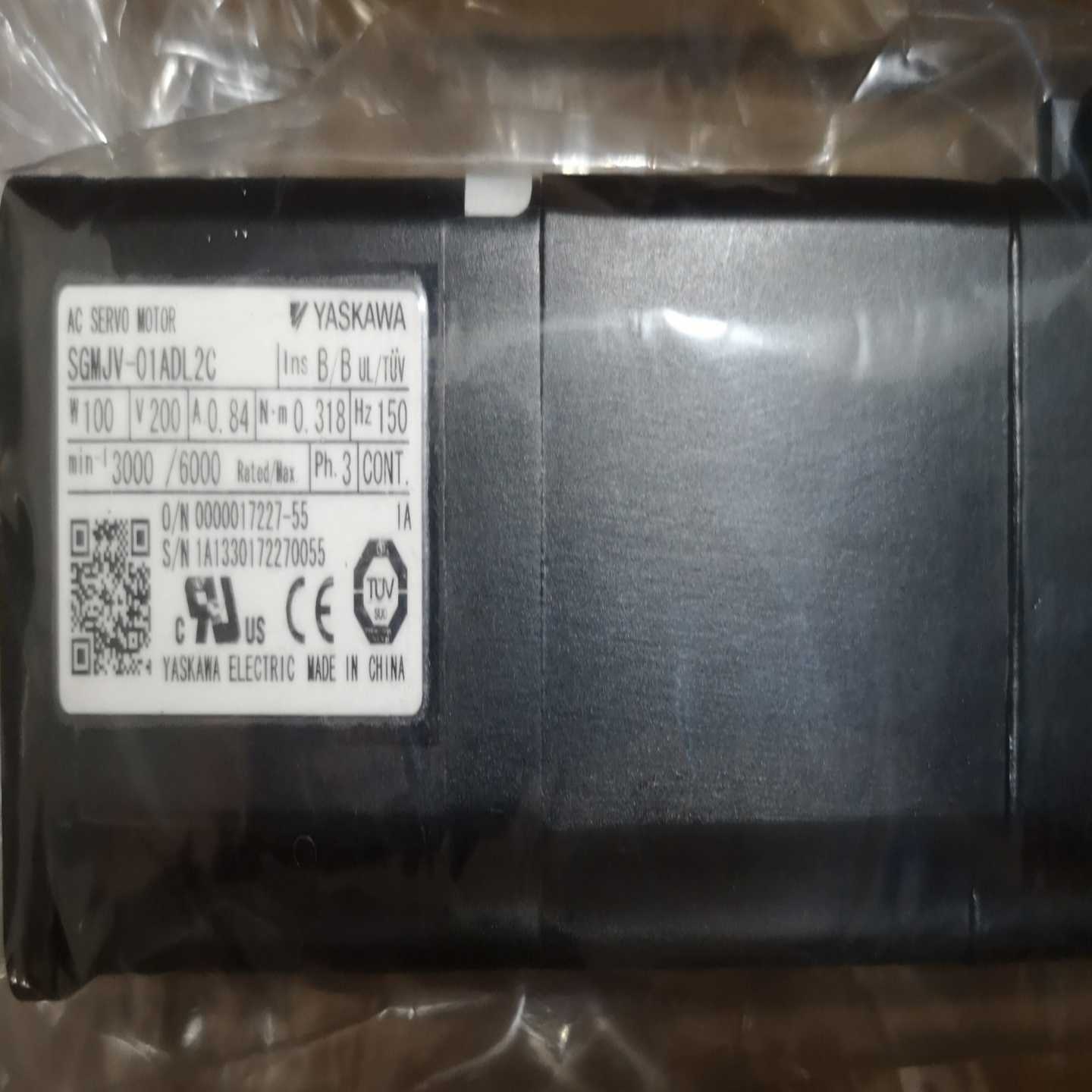 议价SGMJV-01ADL2C伺服电机质保一年包邮欢迎询价适用