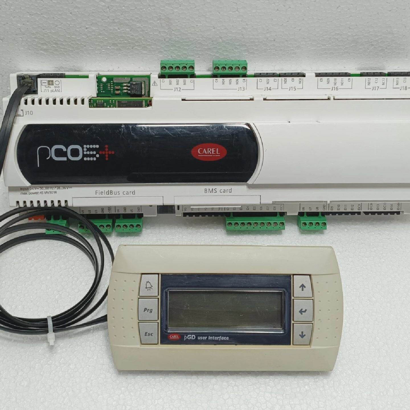 CAREL pCO5 P300B00000M0 Programmable Controller  pGD HVACR D