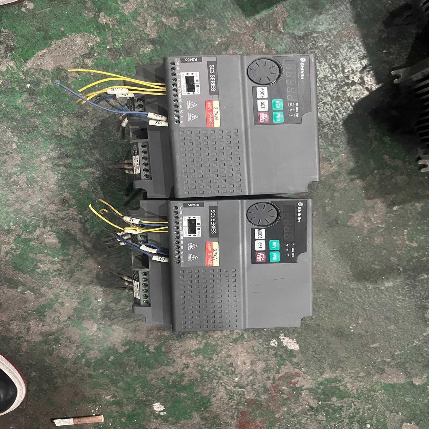 士林变频器SC3-043-3.7K380v3.7kw成--议价商品