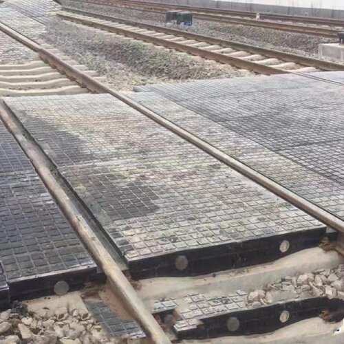 铁路道口板橡胶铁路胶垫平交道口垫片p43p50p60火车橡胶道口板