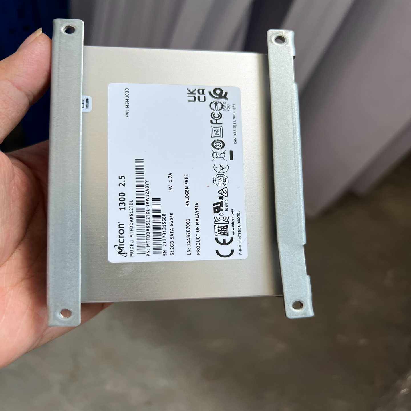 镁光1300系列512G固态硬盘，2.5寸SATA6Gb/s--议价商品