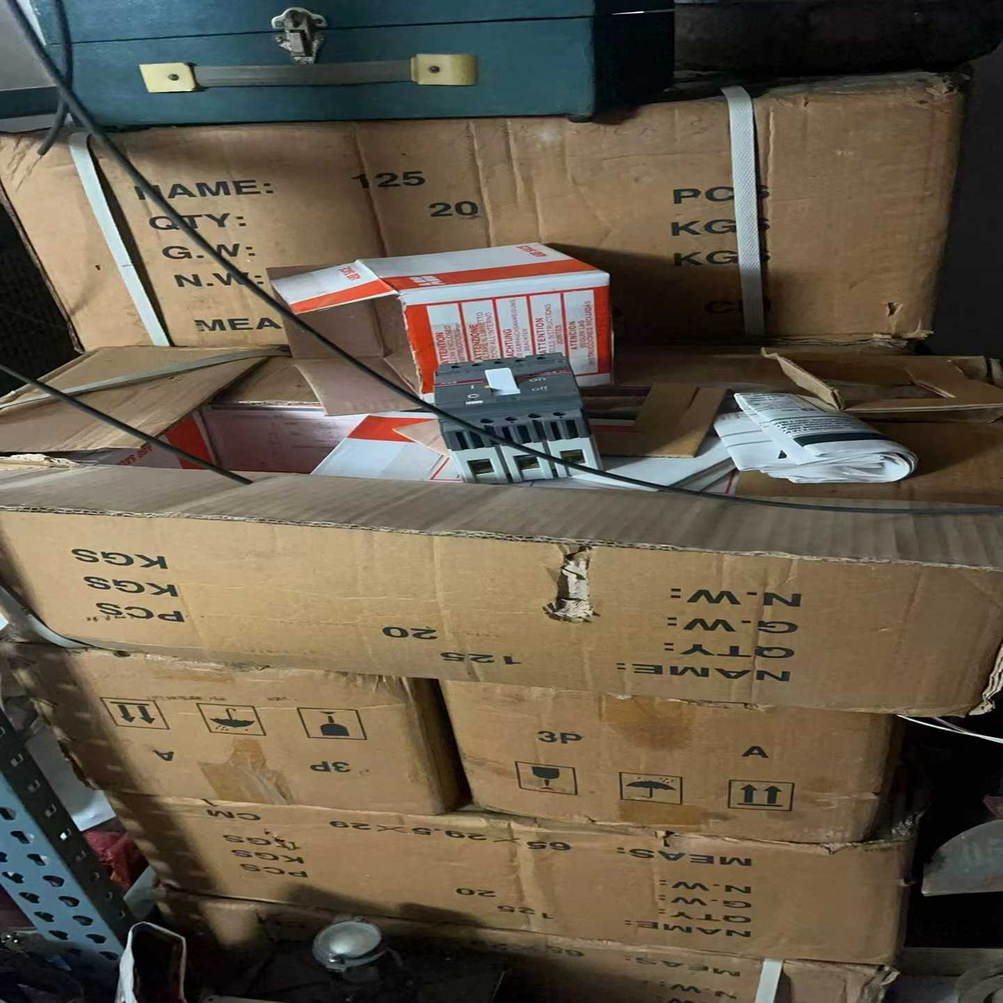 塑壳断路器SACES1N3P32A63A100A询价