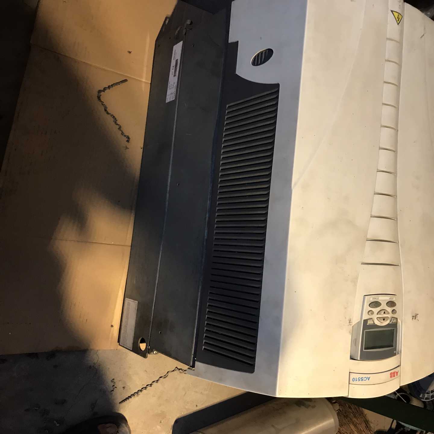 议价ACS510-01-157A-4ABB变频器，75KW，设