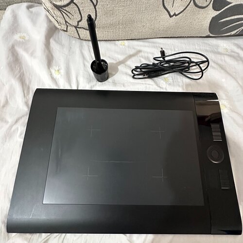 【询价】Wacom PTK-840大号数位板 带笔。图片实物图