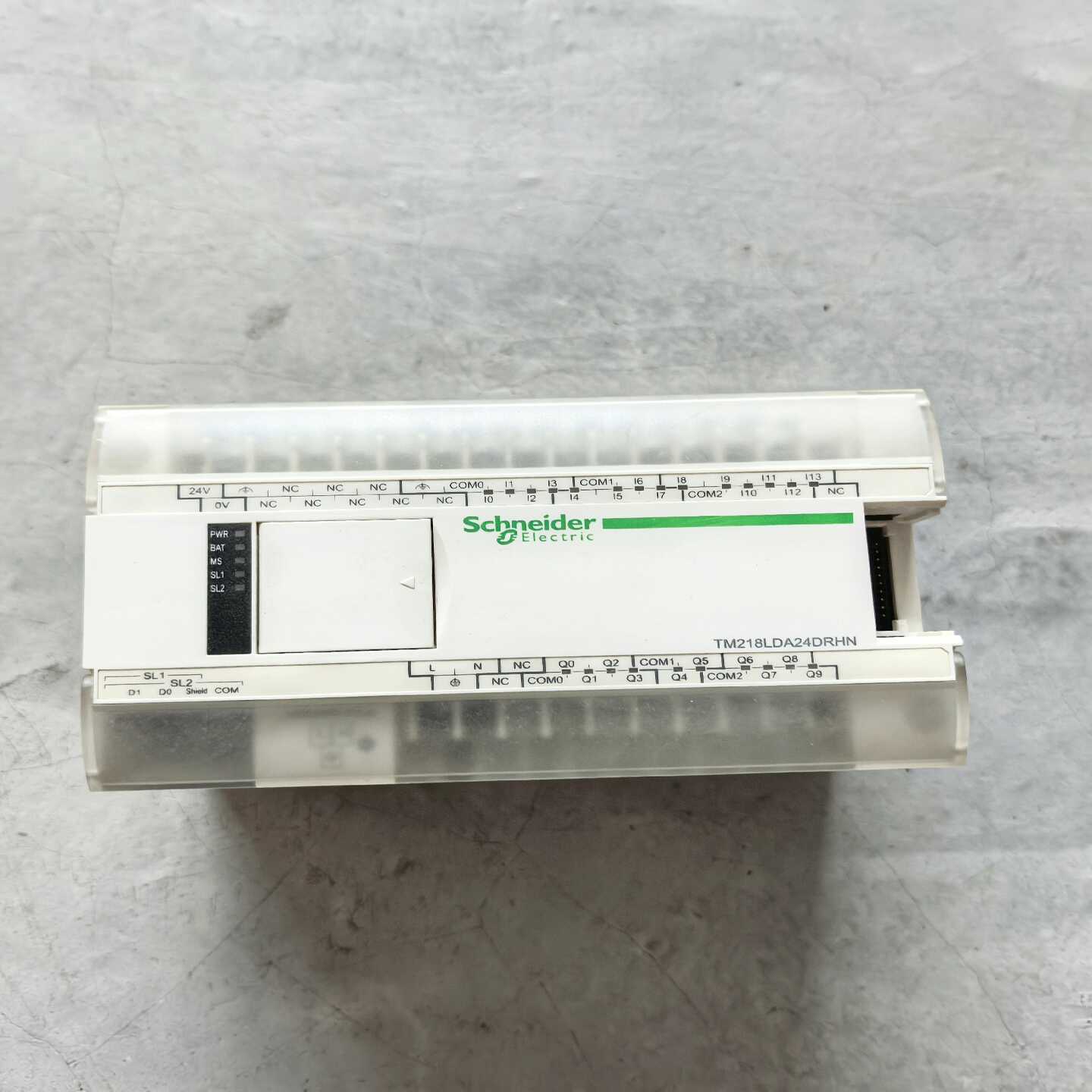 TM218LDA24DRHN施耐德PLC，二手的--议价商品