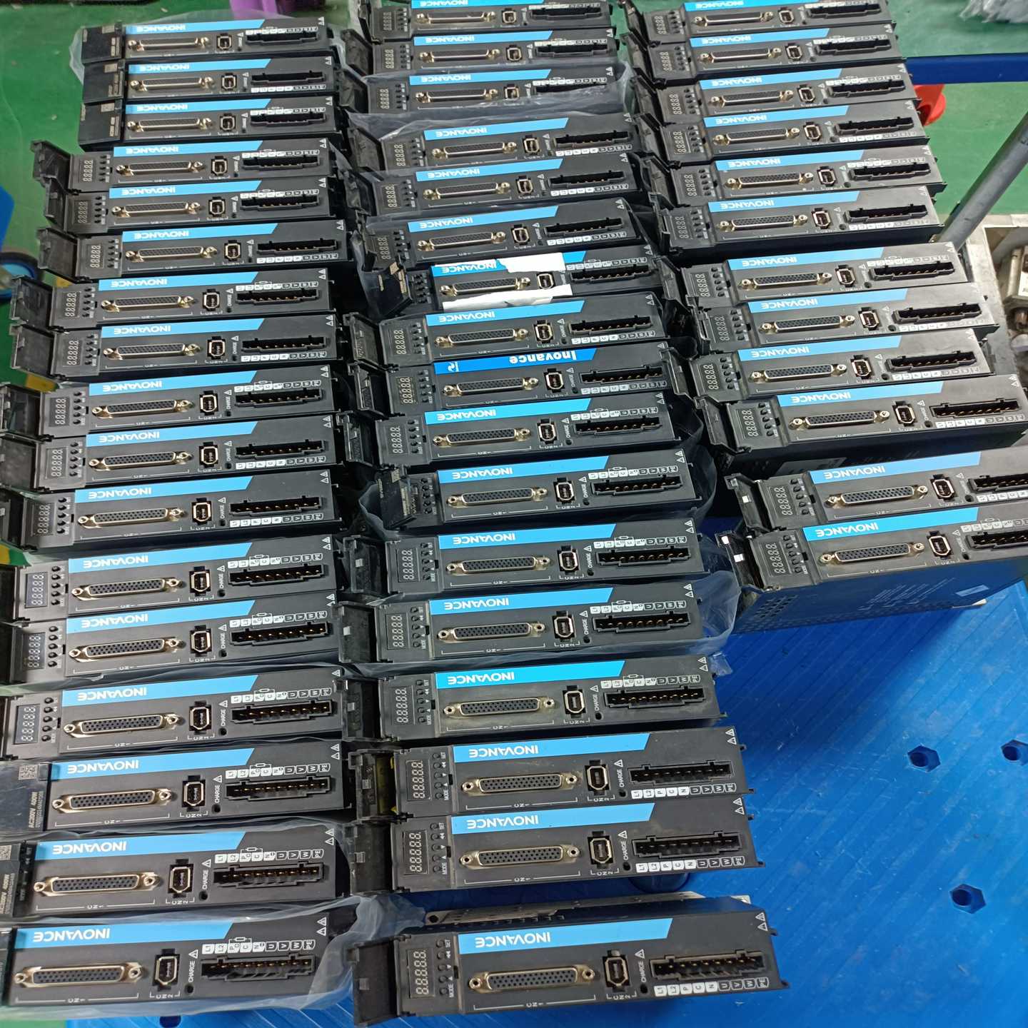 汇川伺服电机套装，型号SV660PS2R8I，mSIH4-4--议价商品