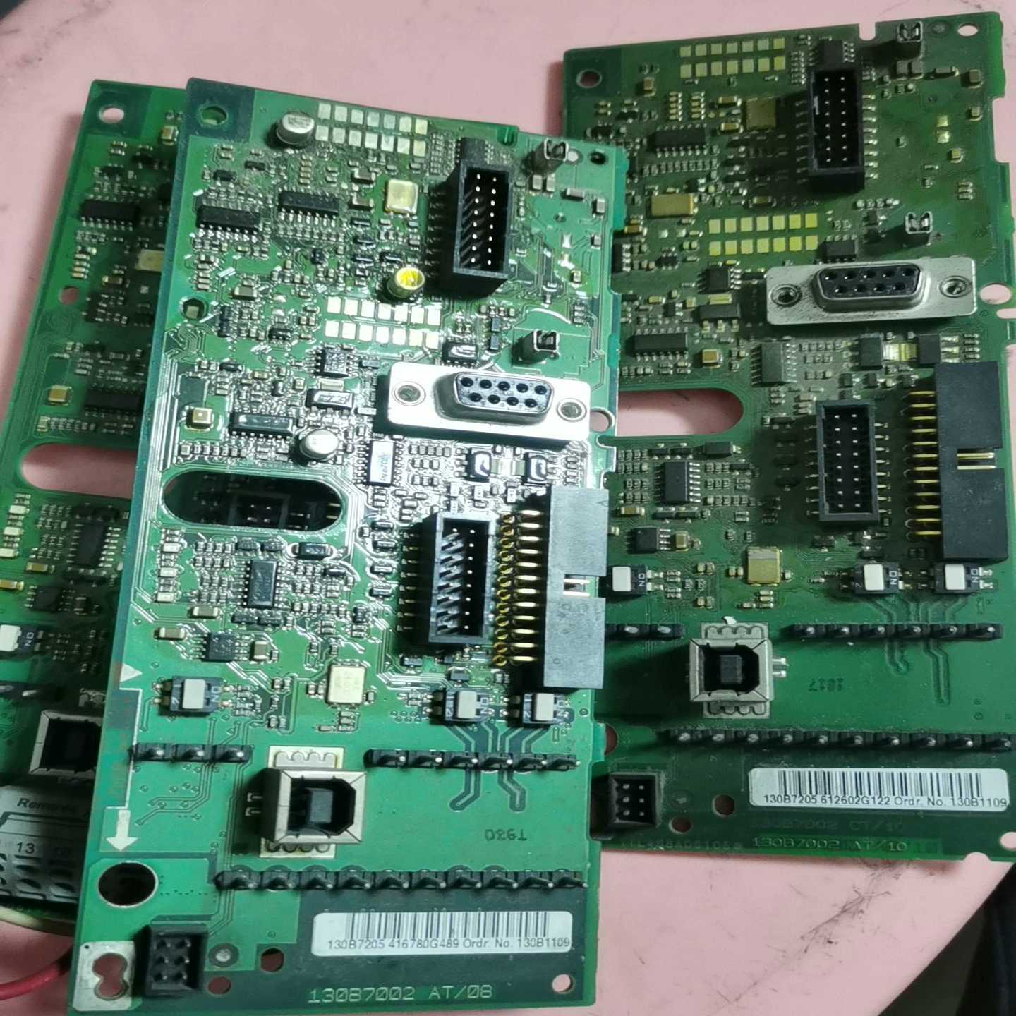 丹佛斯变频器130B7002主板FC-302，