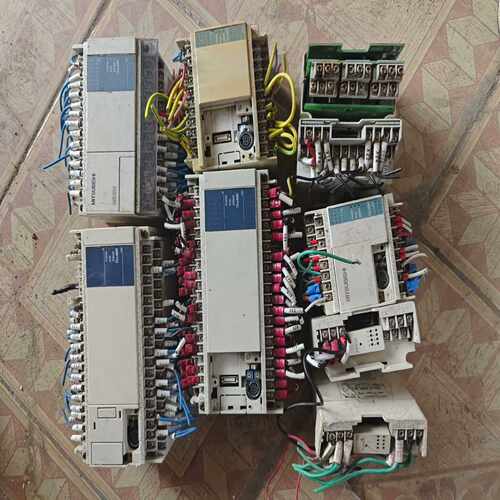 三菱fx1n-60mt-001两个（地坛设备）