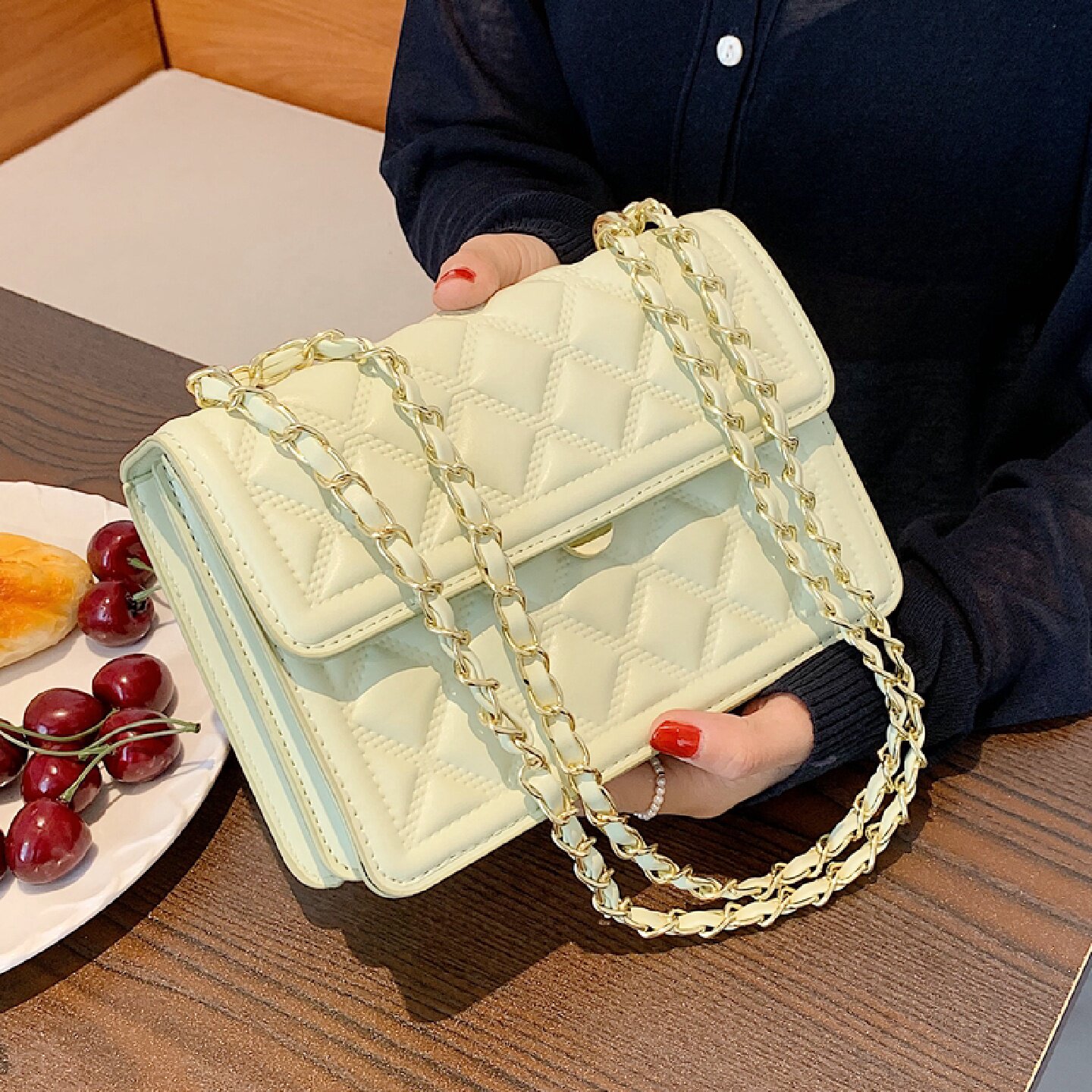 轻奢小众包包女夏2025新款潮高级感菱格链条包百搭ins单肩斜挎包
