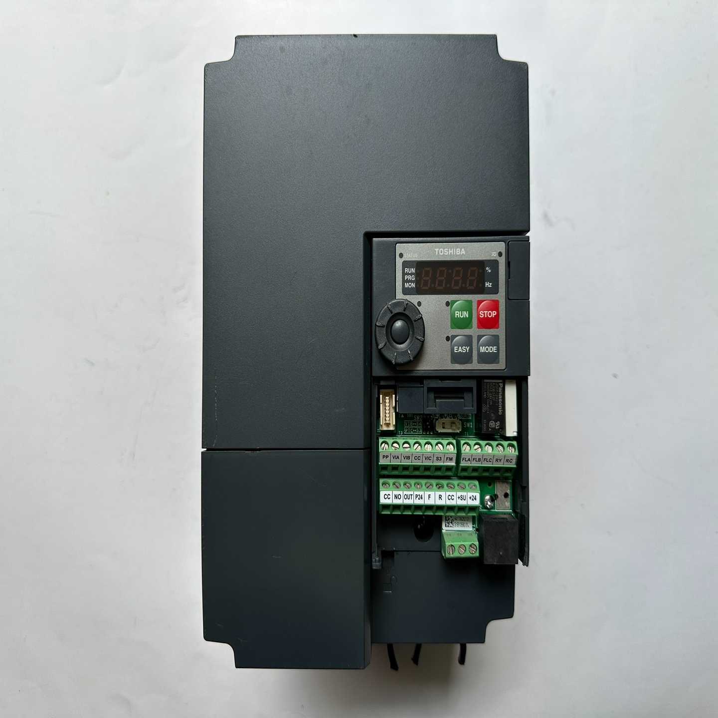 东芝变频器VFS15-4055PL-CH380V5.5K--议价商品