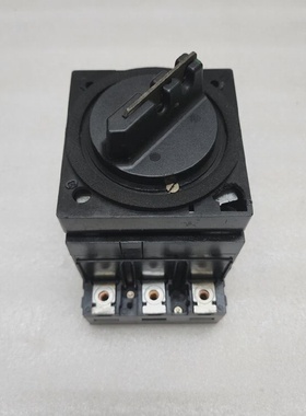 MERLIN GERIN C125NLMA 3POLIGER SCHUTZSCHALTER 32A