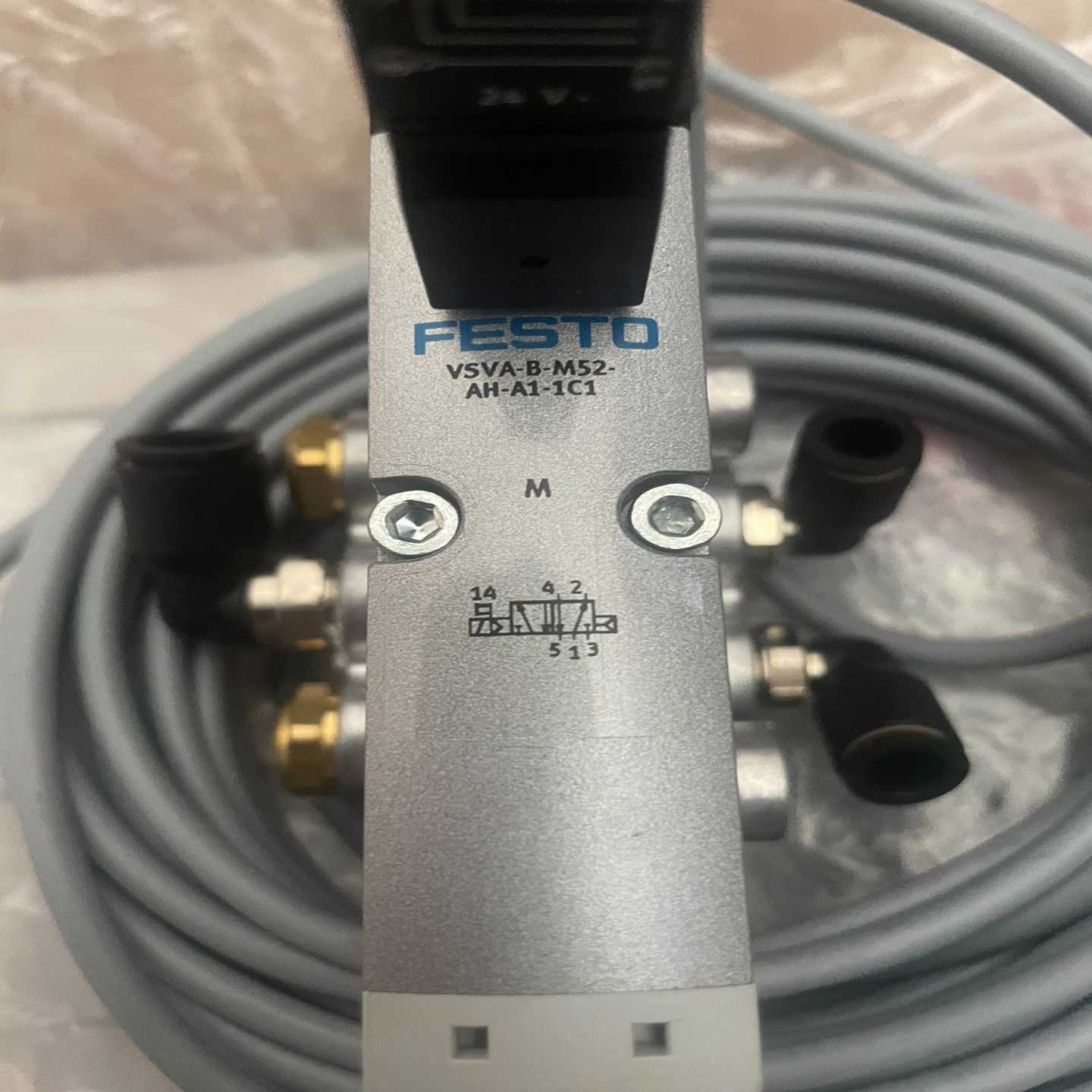 【议价】FESTO电磁阀VSVA-B-M52-H-A1-1C154