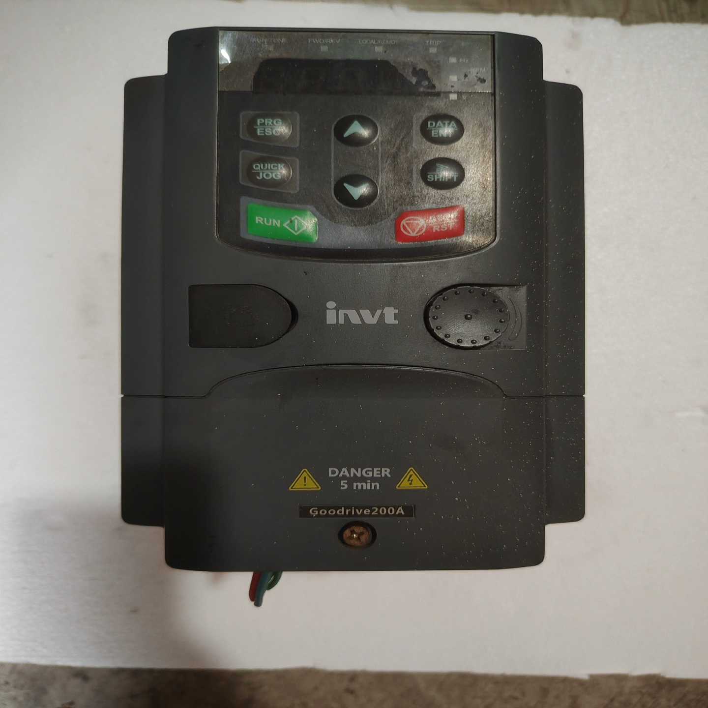 询价~英威腾变频器GD200A一2R2G一4     :2.2kW