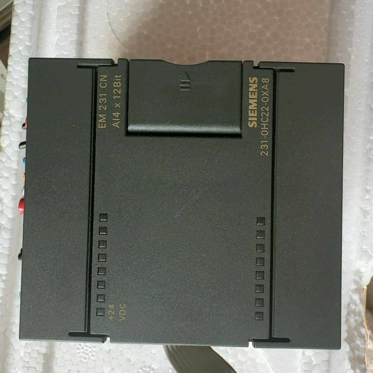 西门子EM231CN模块，型号6ES7231-0HC22--议价商品