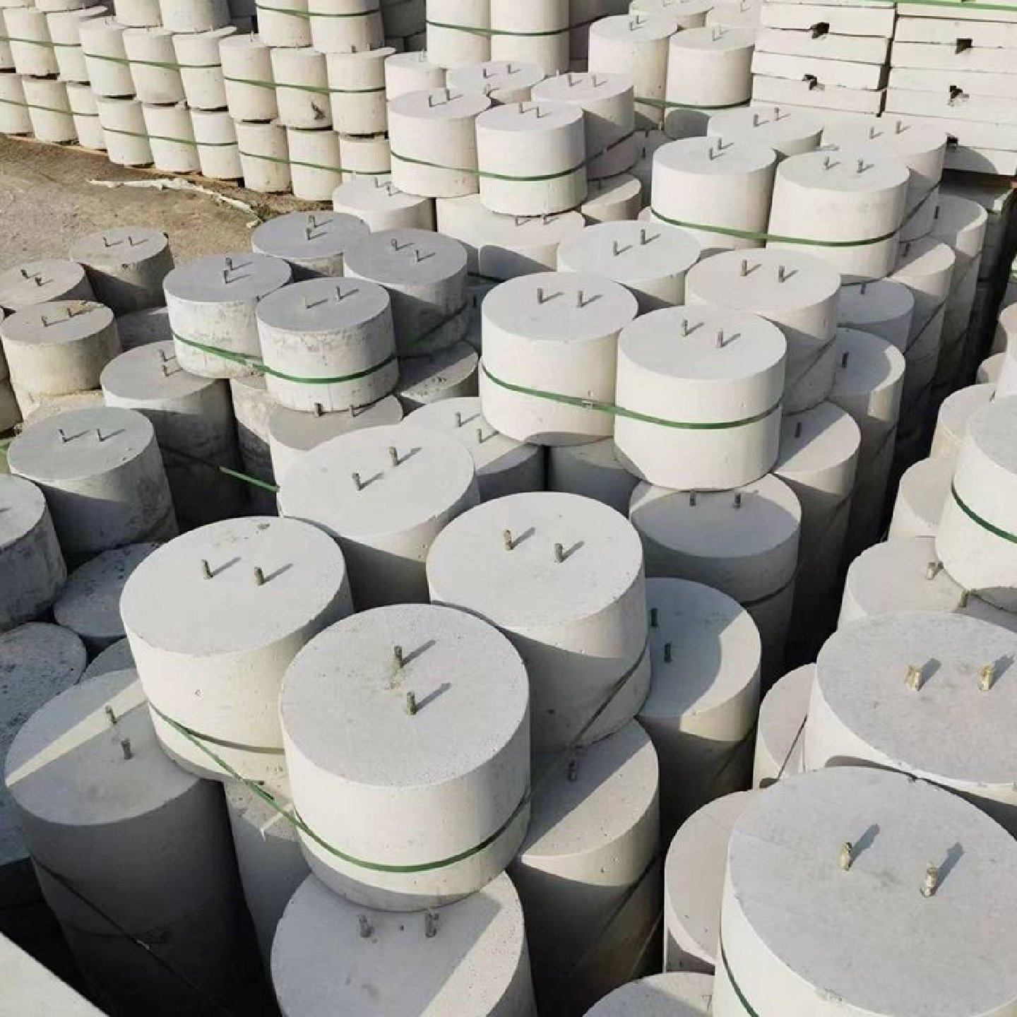 圆形方形光伏墩混凝土底座太阳能光伏发电水泥墩基础墩配重块,五金/工具,园艺剪,淘宝优惠券,粉丝福利购,淘宝优惠卷