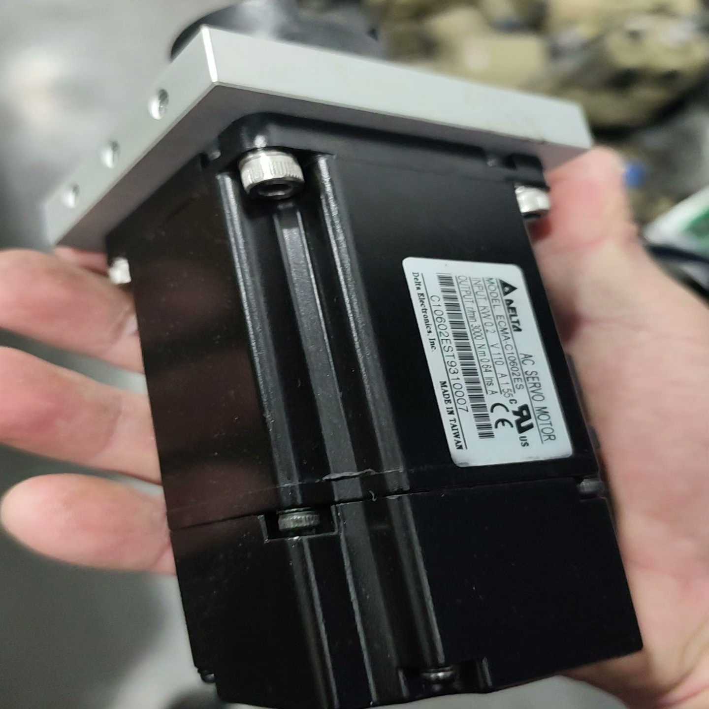 【议价】ECMA-C10602ES，台达伺服电机200W，实物图