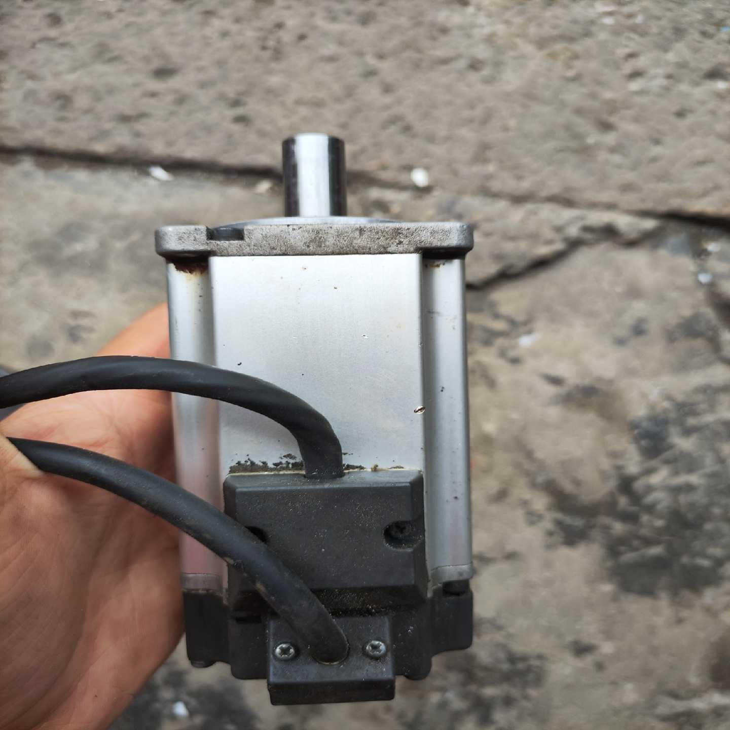 松下A5.400W电机，型号MHMD042G1C--议价商品