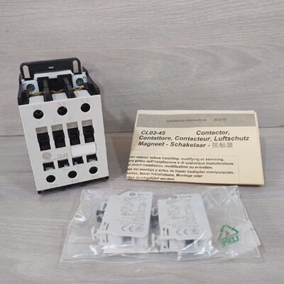 GENERAL ELECTRICS CL45 CONTACTOR CL45A300M NEW WITHOUT ORIGI