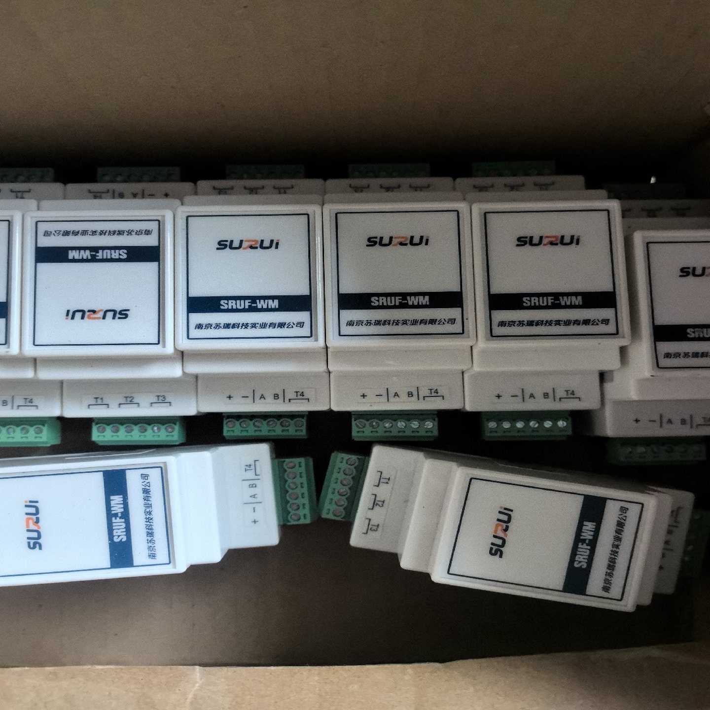 南京苏瑞温度采集模块SRUF-WN，全新9个。