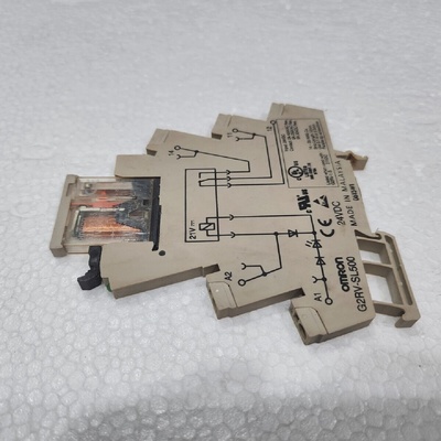 OMRON G2RVSL500 INTERFACE RELAY LOT OF 8 UNITS