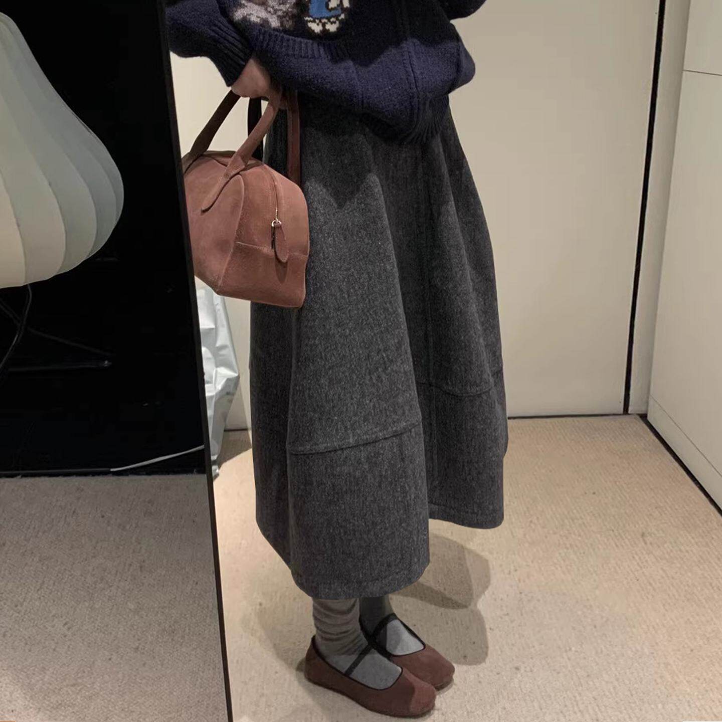 深灰色毛呢半身裙女秋冬2025新款a字伞裙中长版蓬蓬泡泡花苞裙子