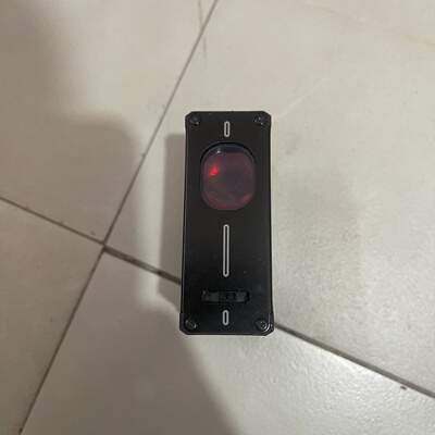基恩士KEYENCEIL300激光传感器拆机靓货线被-议价