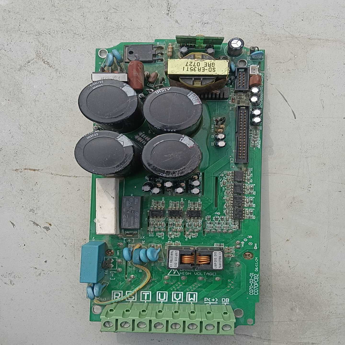 咨询-C070PCB2驱动板带英飞凌FP25R12KE3模块