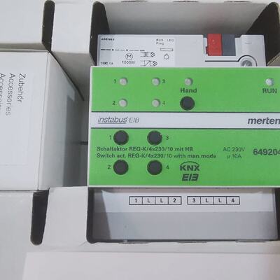 MERTEN INSTABUS EIB KNX 649204 SCHALTAKTOR REG K  4X23010 MI