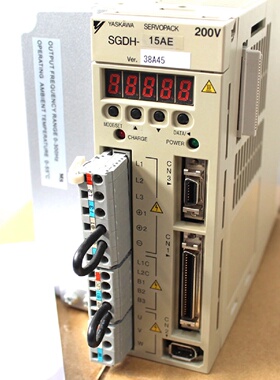 议价盒装YASKAWASGDH15AE伺服驱动器