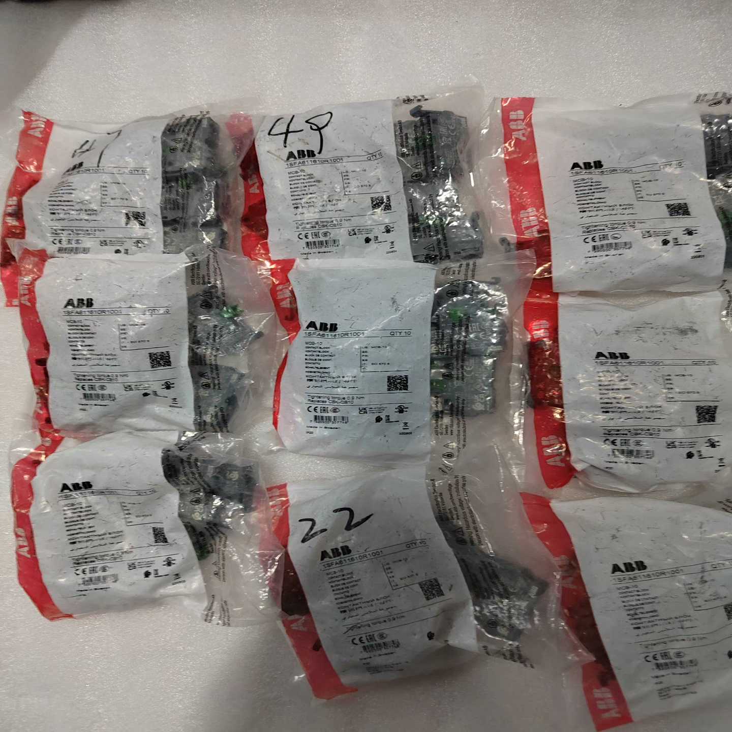 ABB触点模块MCB-10281个,如图实物,有5包开封~询价