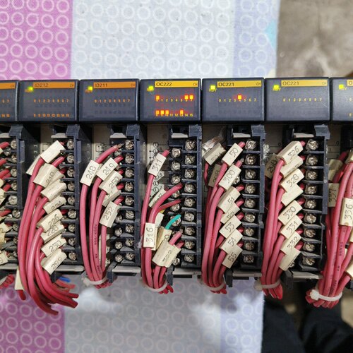 询价-PLC一套型号CQM1CPU21配套PA206电