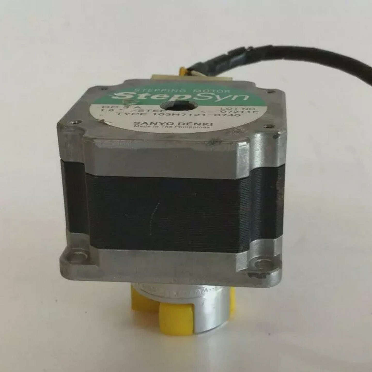 SanyoDenki103H6704-5040Step-SynSteppingMotorDC2A1.8