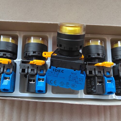 寻“”和泉YW系列按钮YW1LAF2E10Q4RYW1LA