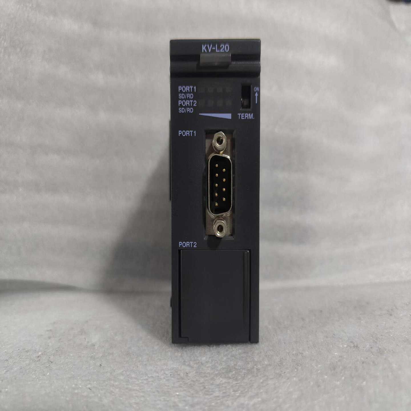 基恩士PLCKV-L20实物图，成色漂亮，功能完好，需要请--议价商品