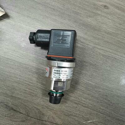 配件询价下单 丹福斯压力传感器  060G1790议价