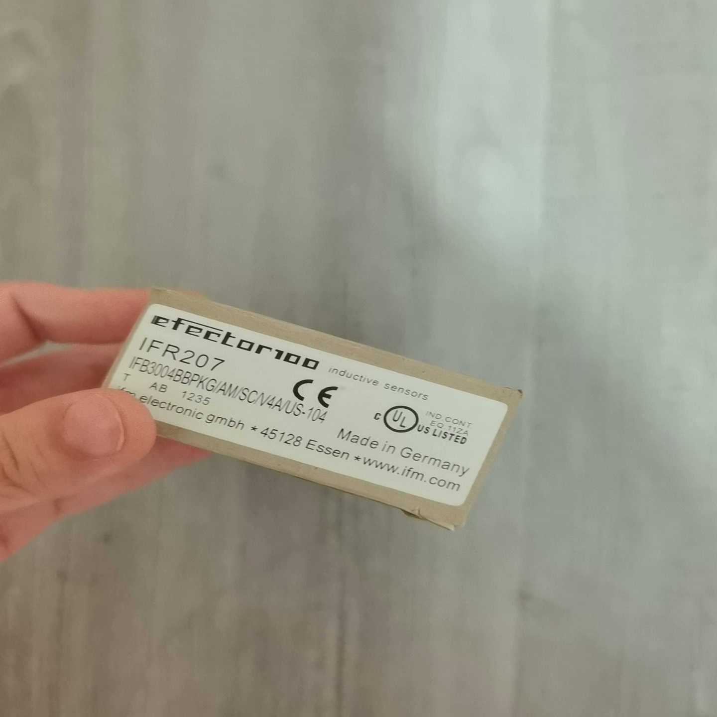 德国IFM易福门IFR207全金属电感式接近开关IF~询价