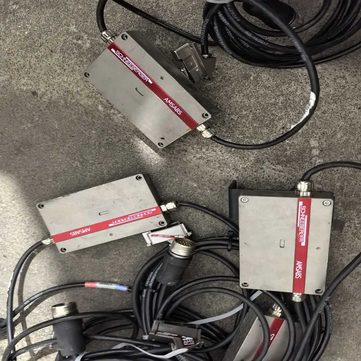 出施耐博格AMSABS测距系统，成色如图，功能完好无损！拆机