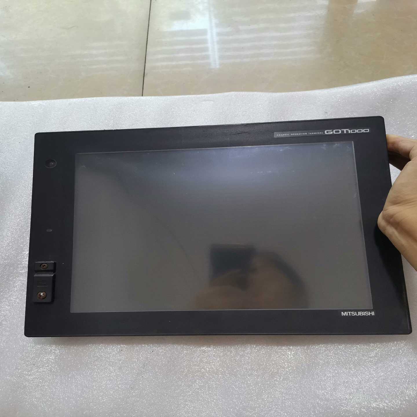 GT1585-STBA拆机触摸屏，成色如图，无拆无修，需【鑫鑫商铺】