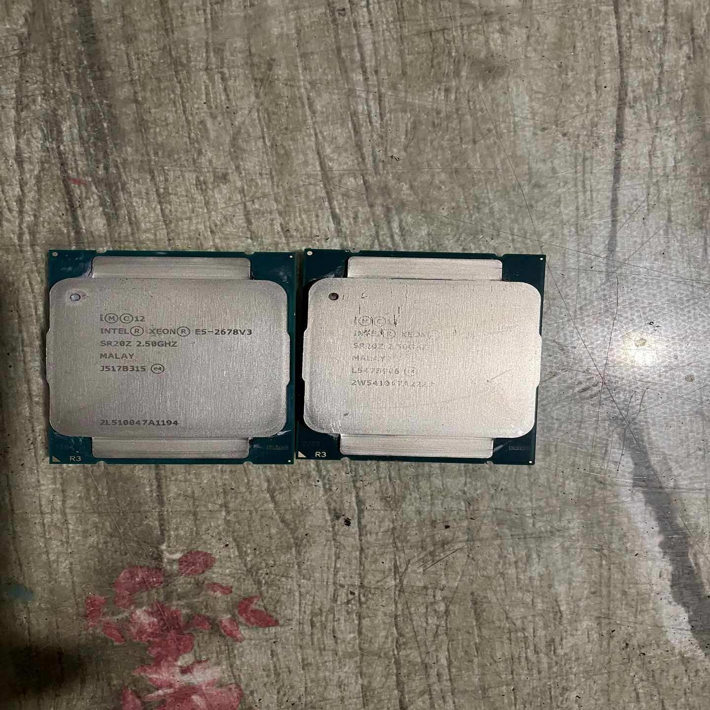 询价~Intel志强E5-2678V3 CPU 12核24线程2.