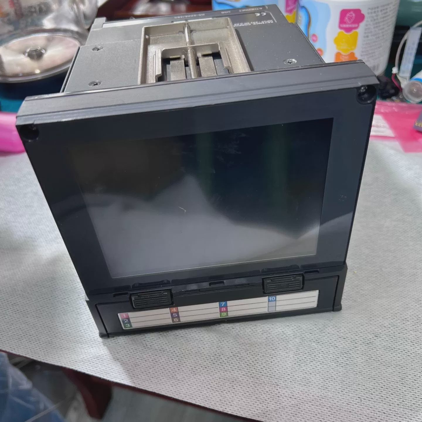 TR-V501光电开关激光测距E通电