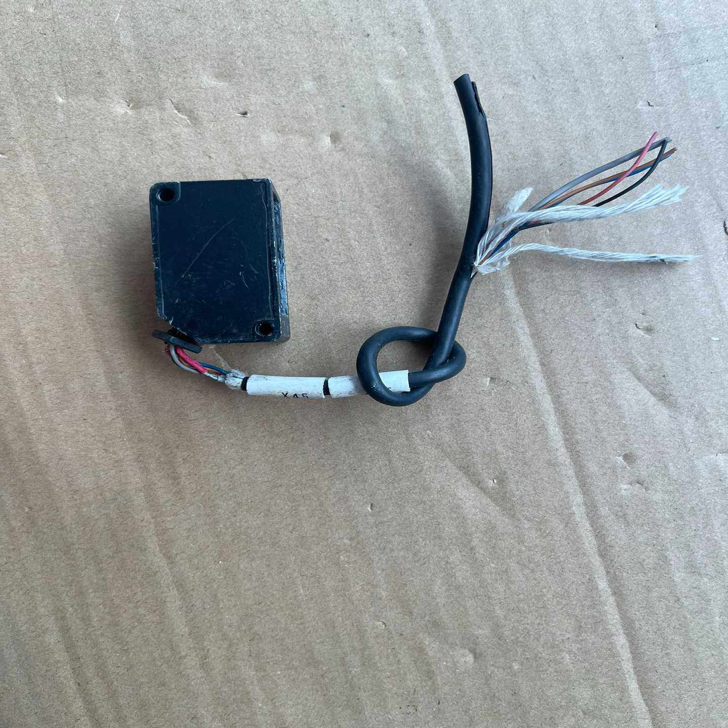 松下激光位移传感器HG-C1030图片实物图东西破损，当配--议价商品