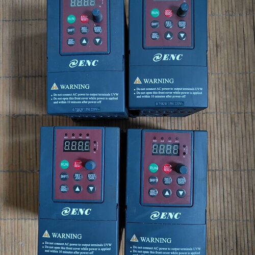 【询价】易能变频器750w单相输入EFS800-2S007NXL，二