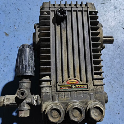 询价*英特INTERPUMP高压泵W1550