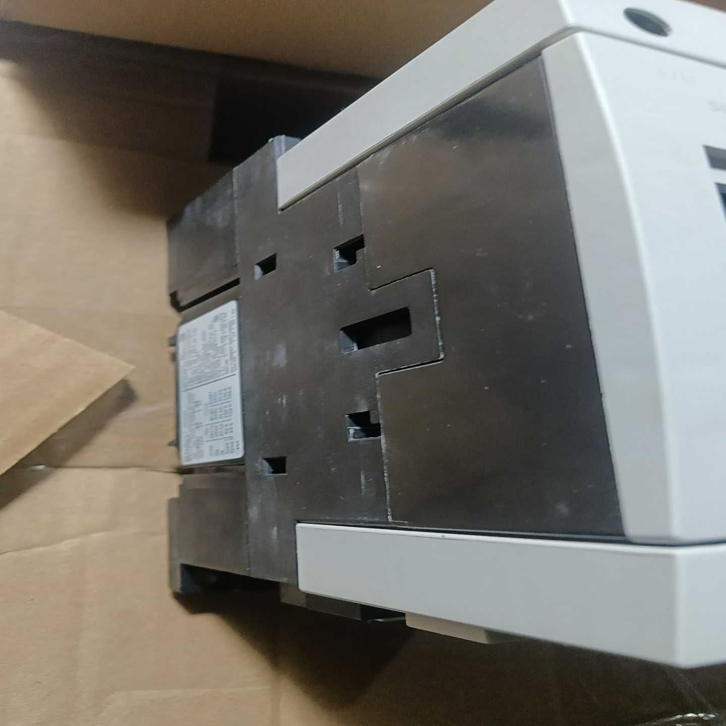 【议价】接触器3RT5044-1AN20，220V未使用，适用