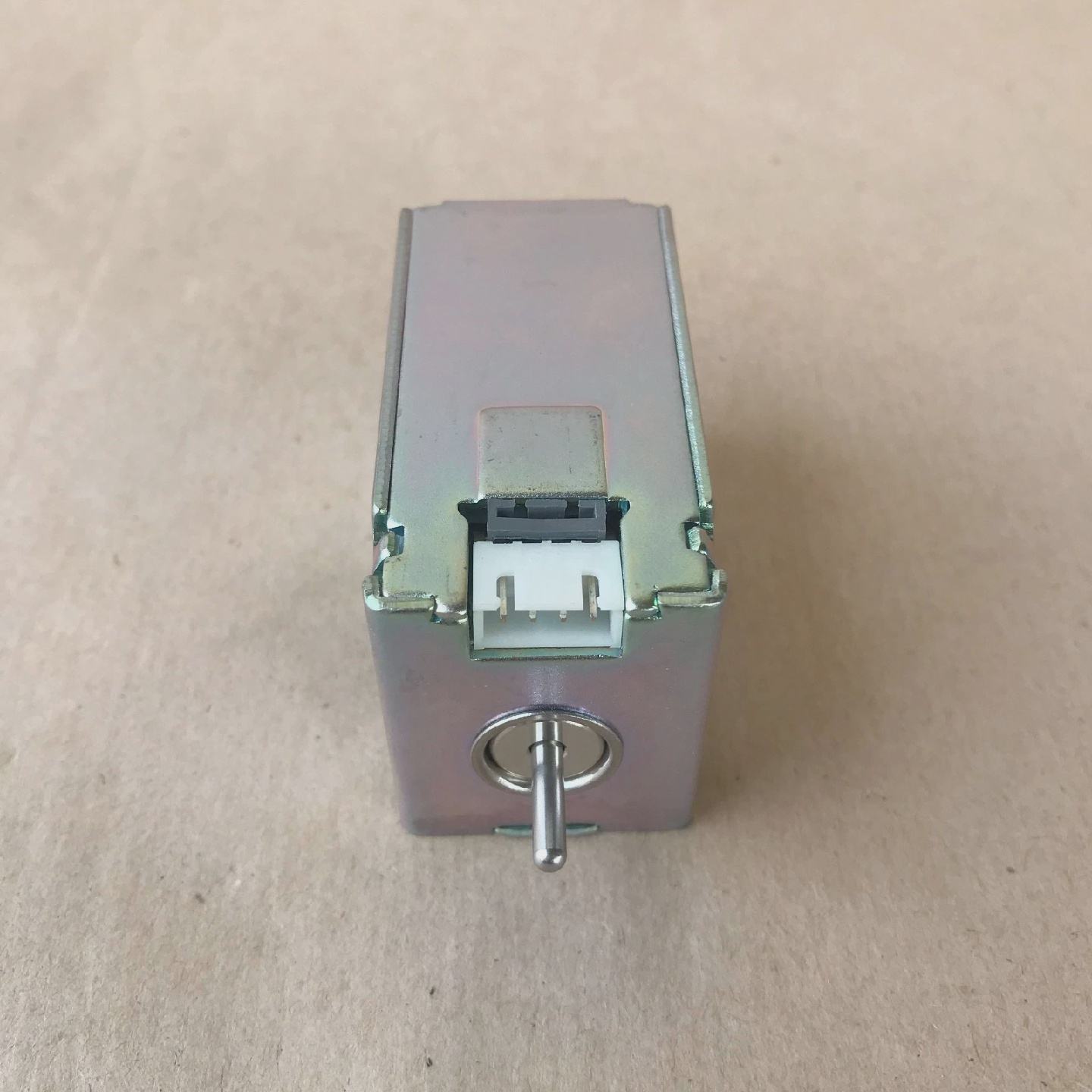ABB 1SDA063552R1 Unter Spannung Freigabe Uvr - 实物图