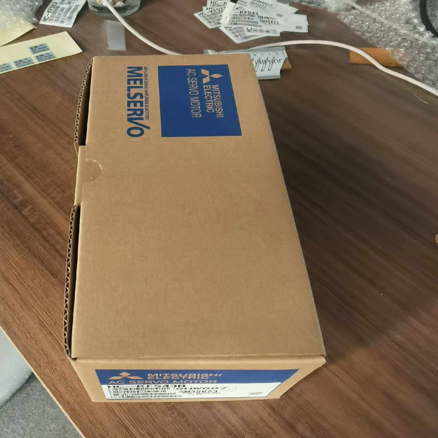 全新三菱电机HC-KFS43MFS43KFS43B-议价