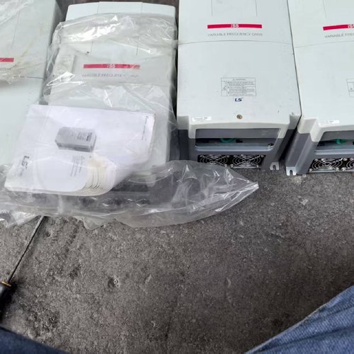议价全新LGIS5变频器5.5KW220V议价