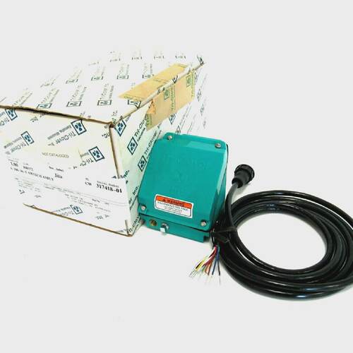 NEW TRI CLOVER 74100365 SWITCH ASSEMBLY 74100365 840172