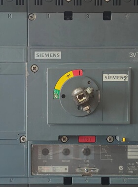 1Pcs. Siemens 3VT37633AA460AA0 Schutzschalter 4Pole 400A Sie