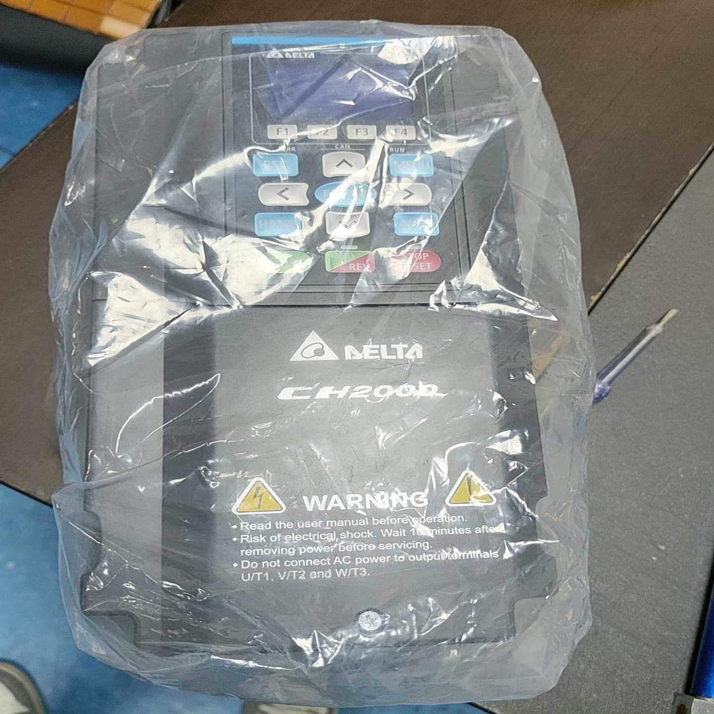 【议价】台达变频器VFD022CH23A-21，三相220V2.适用